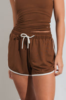 Vitality Motive Dolphin Short - Toffee Contrast