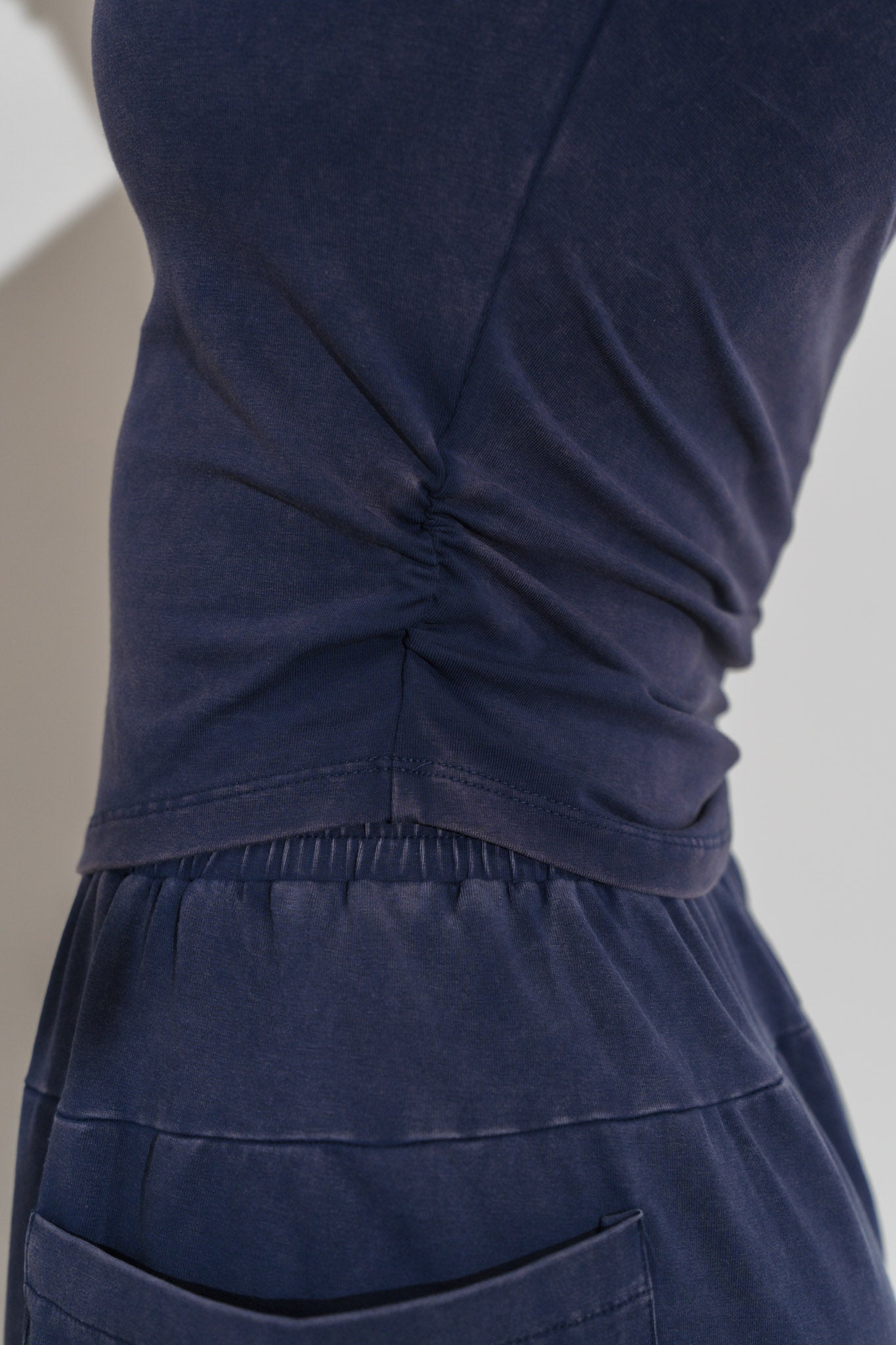 Vitality Essence Scrunch Tee - Oxford
