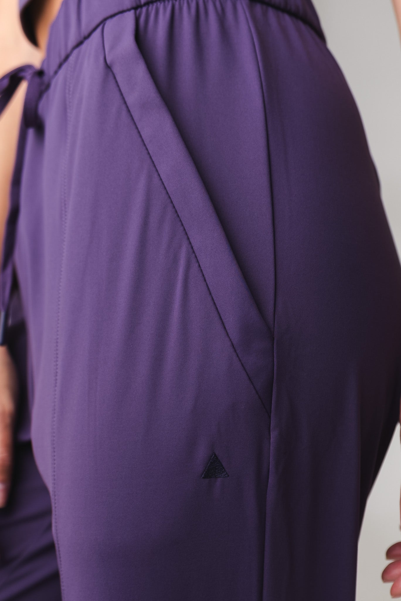 Vitality Nomad® Jogger - Plum