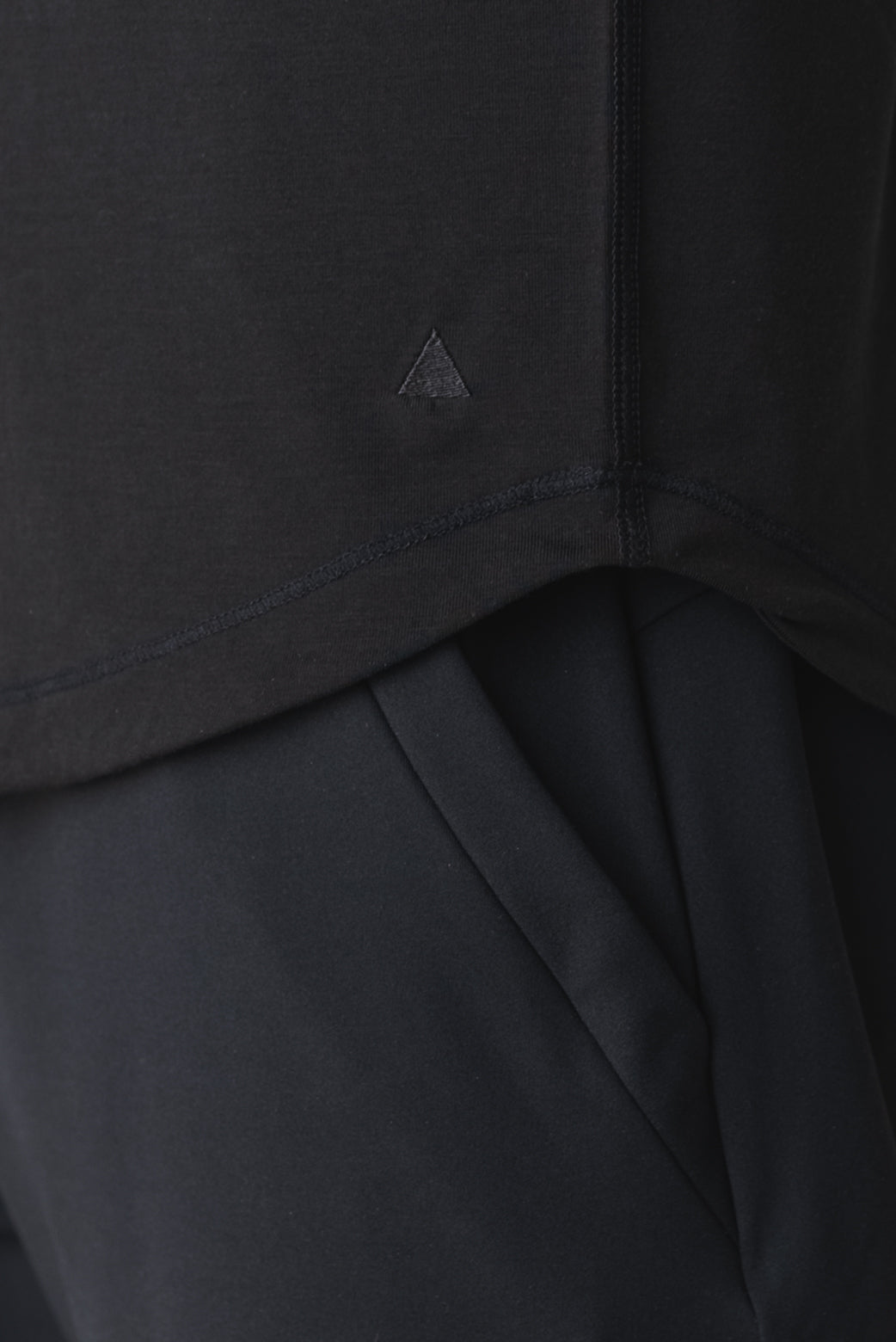Vitality Adapt® Long Sleeve - Midnight