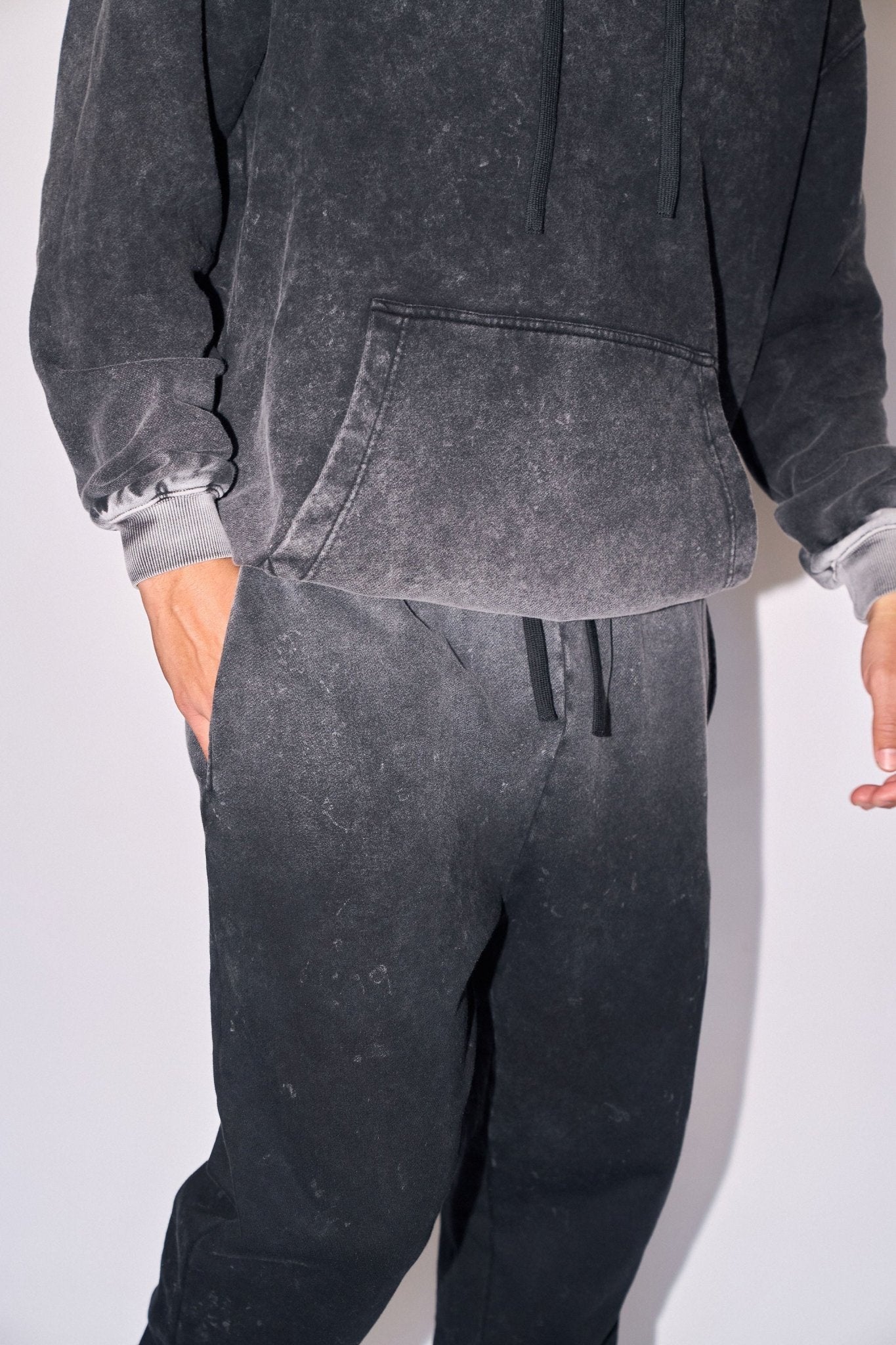 Vitality Homebody® Men's Jogger - Midnight Washed