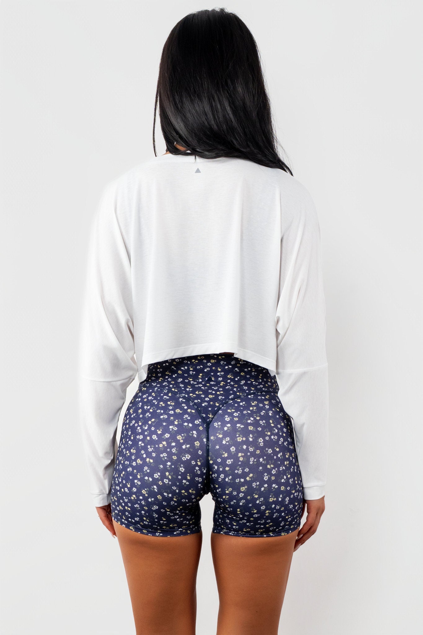 Vitality Flow Crop Long Sleeve - Snow