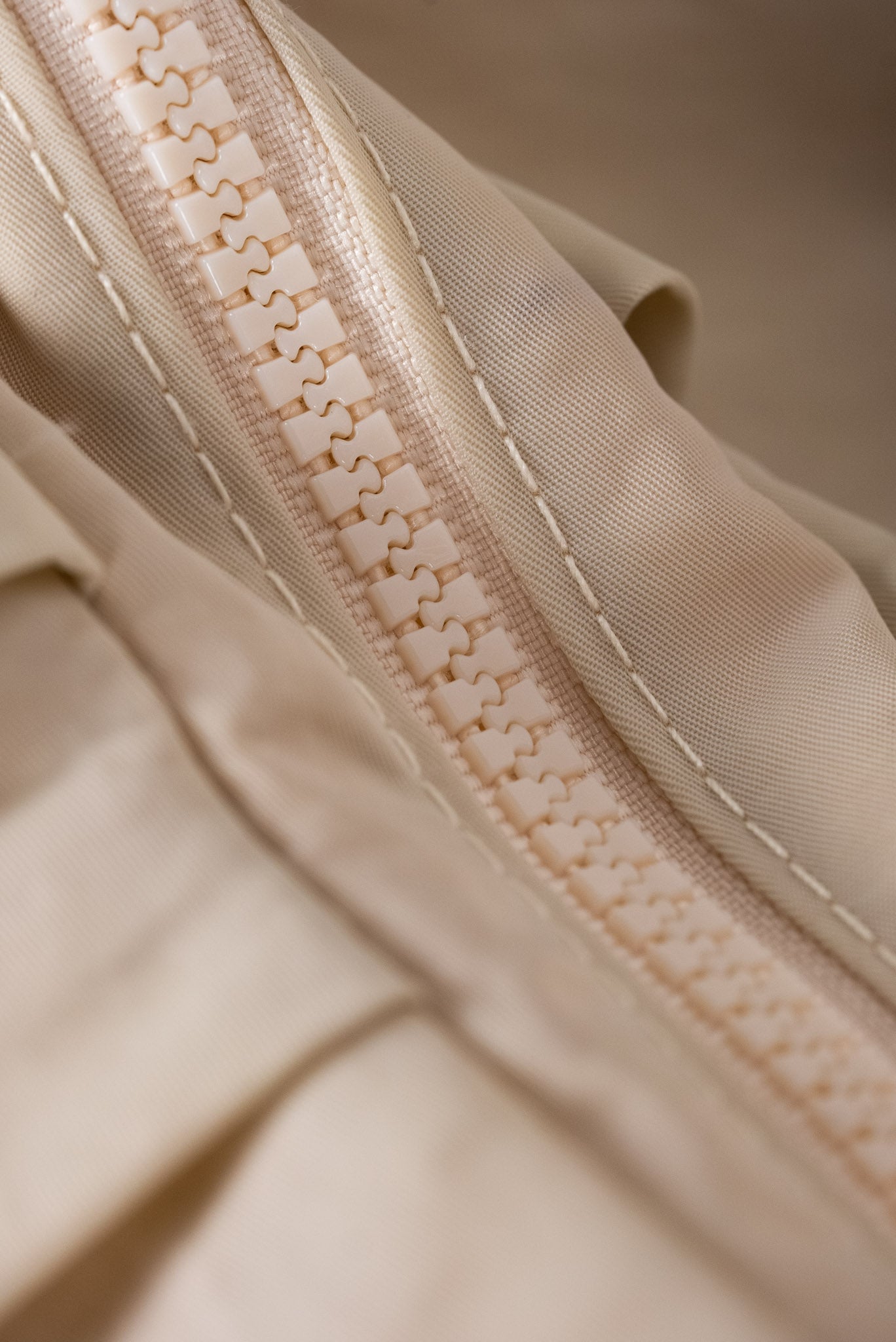 Crescent Sport Bag - Bone
