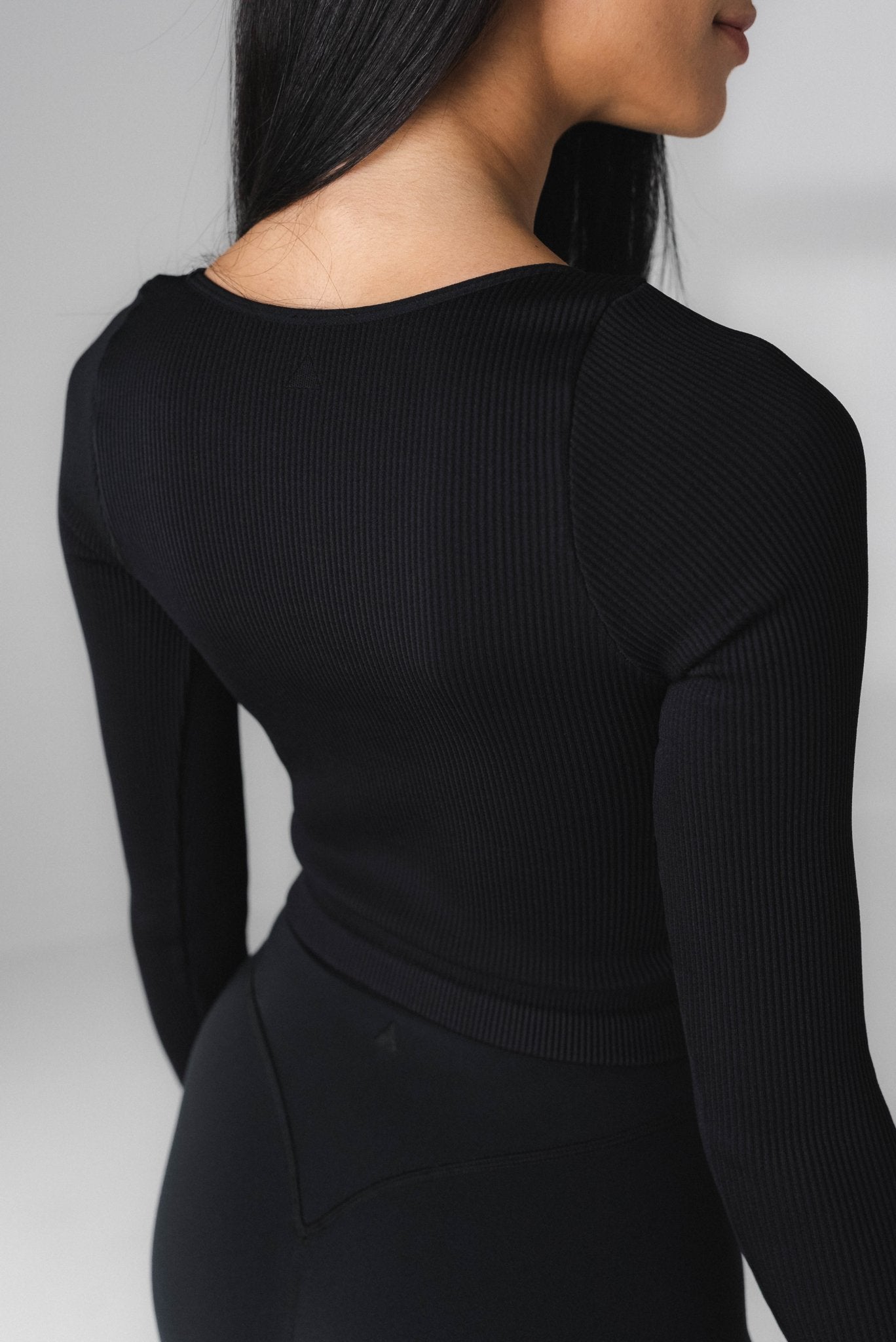 Vitality Synergy® V Long Sleeve - Midnight