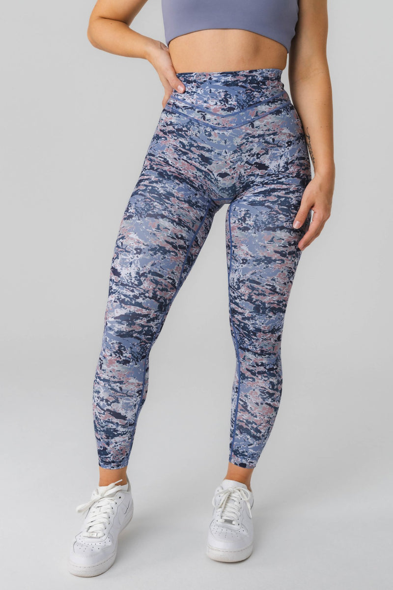 Ascend II Pant - Women's Blue Print Yoga Pants – Vitality Athletic Apparel