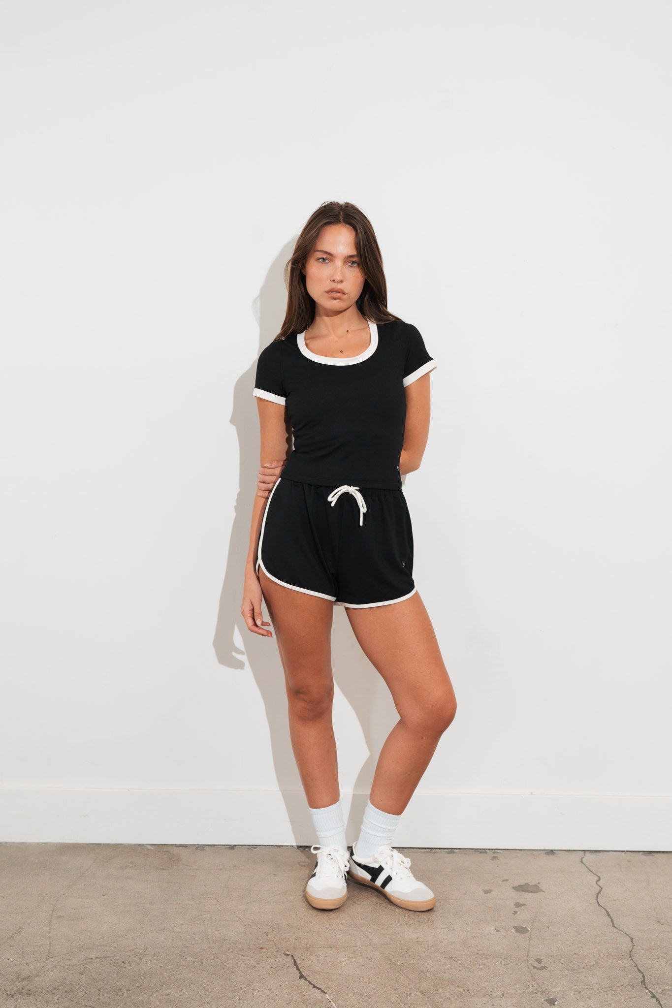 Vitality Motive Dolphin Short - Midnight Contrast