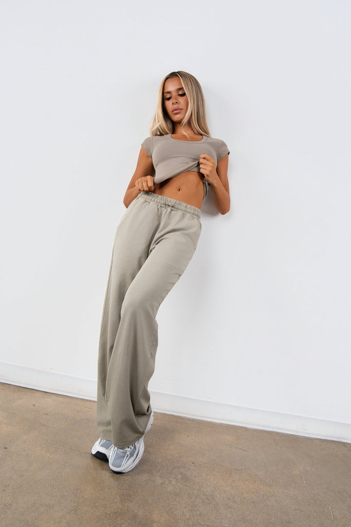 Vitality Essence Weekend Pant - Hazelnut