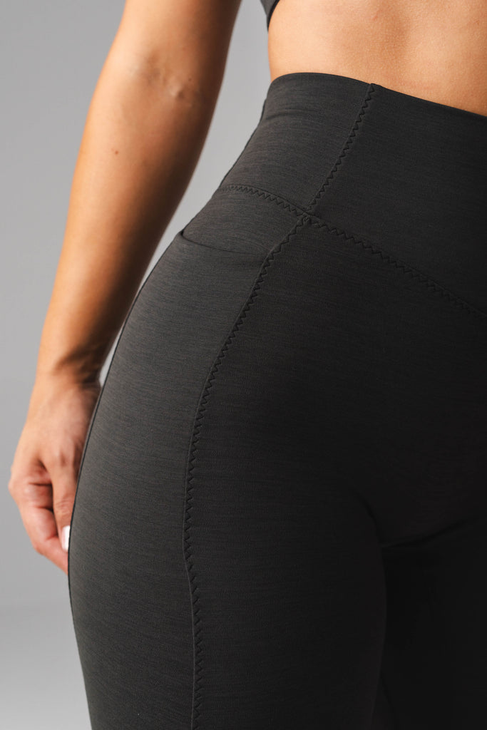 AERIE Ladies Size S Black Athletic/Dance/Yoga Pants Side Leg  Details-Stretch
