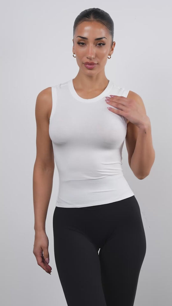 Vitality Basis® Muscle Tank - Snow