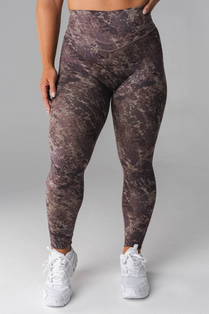 lululemon - Align super high waist full length tights in dark grey camo US size  6 (US size 6 is nz size 10-12) on Designer Wardrobe
