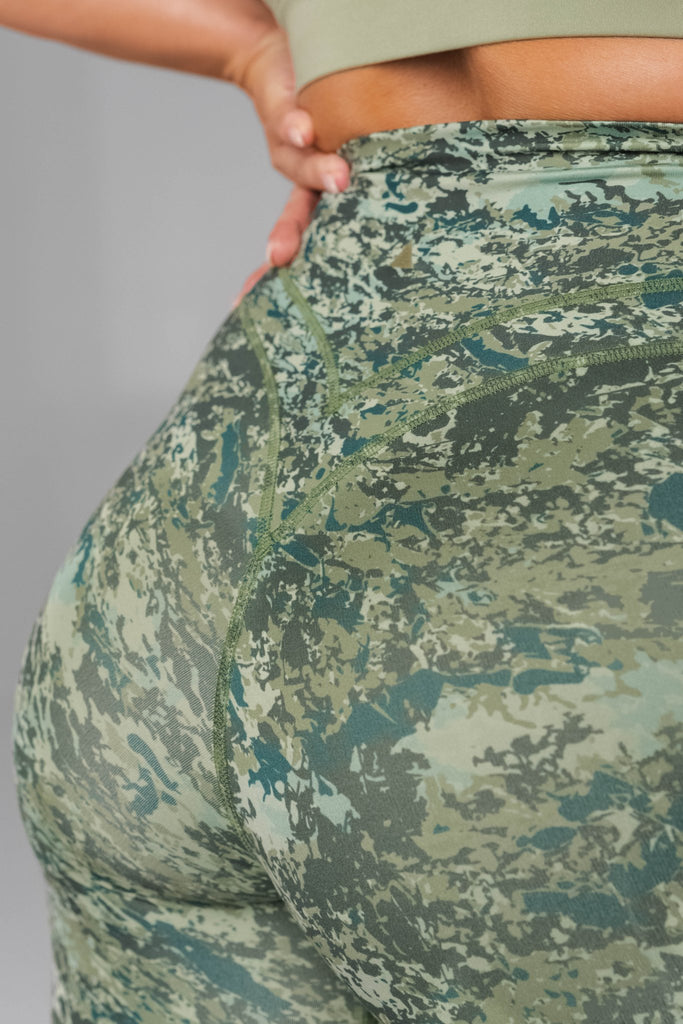 Second Life Marketplace - Sweet E's Camo Ribbed sports bra and