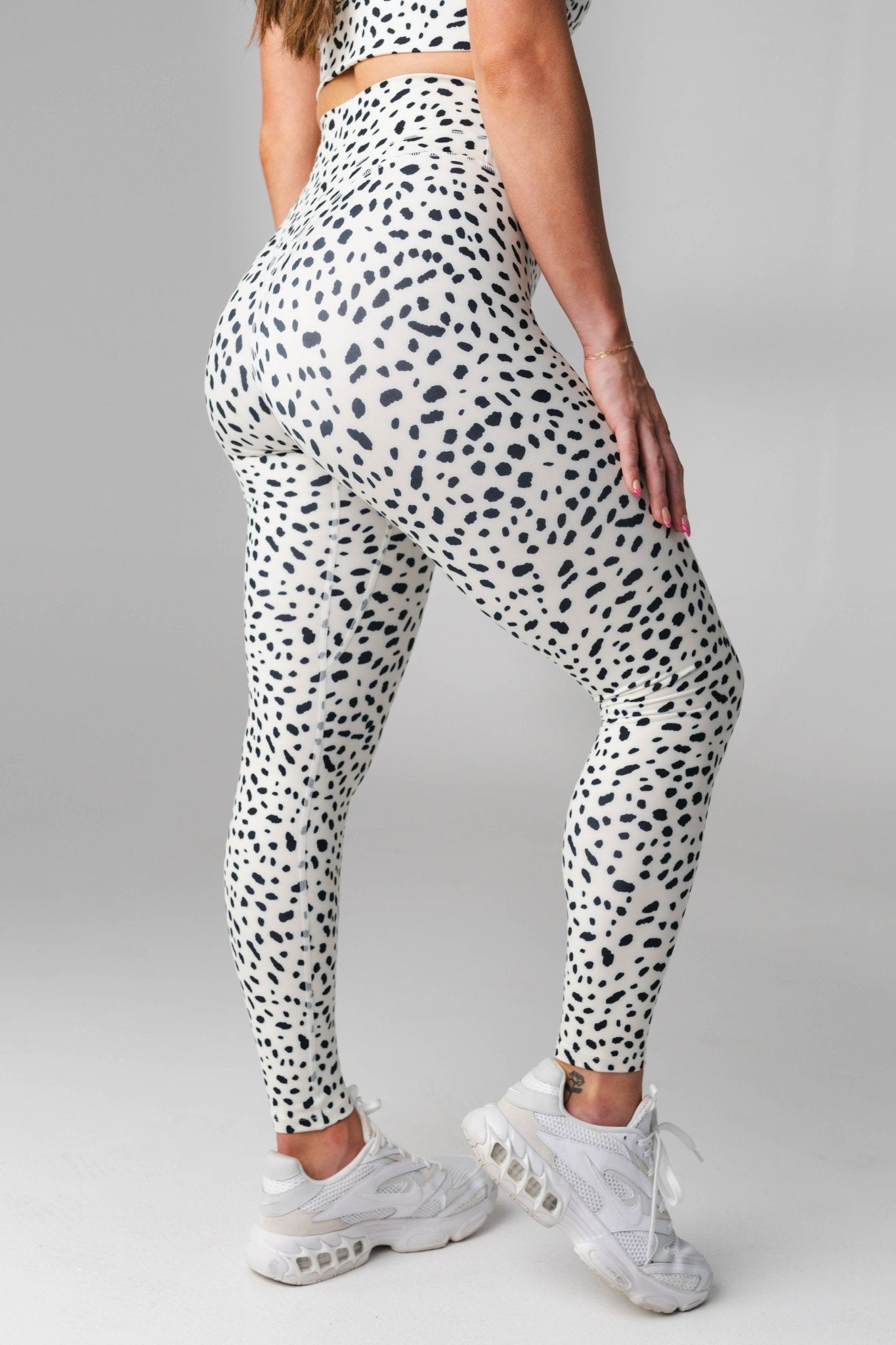 SHEIN Girls Leopard Print Leggings | SHEIN IN