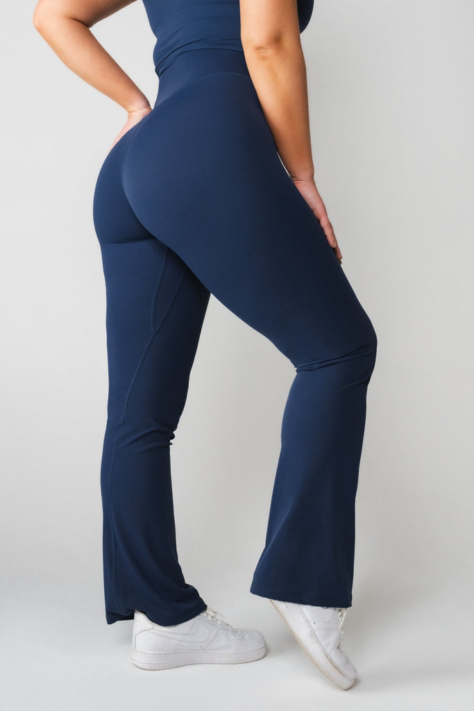 Cloud II Pant - Women's Navy Blue Comfort Leggings – Vitality Athletic  Apparel