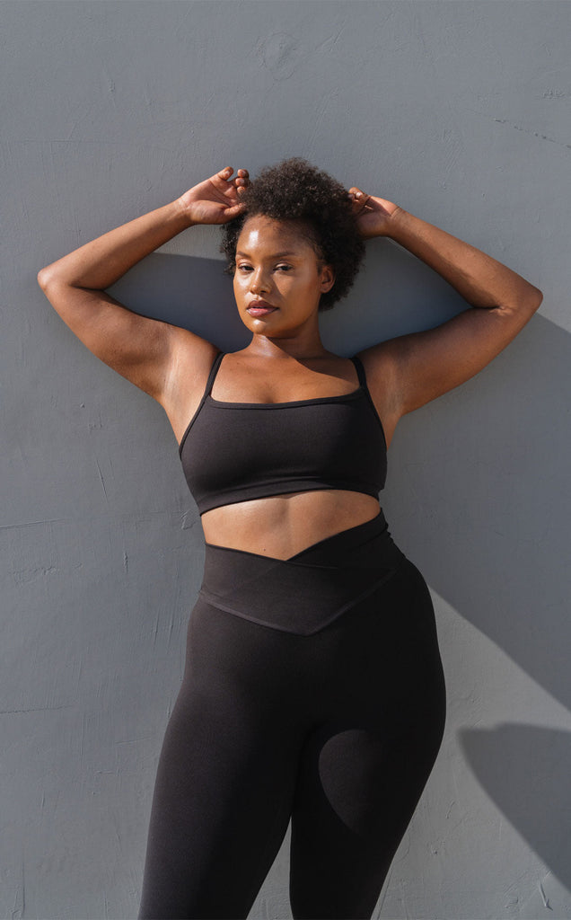 Daydream Square Bra - Women's Black Sports Bra – Vitality Athletic Apparel