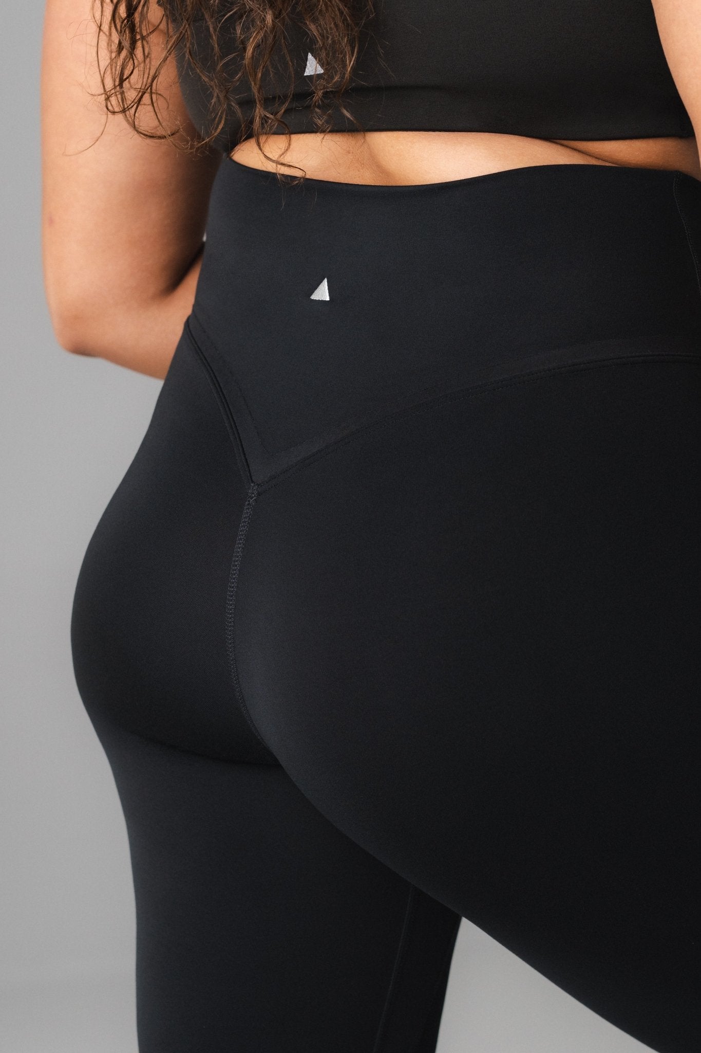 Gymshark Everyday V Waistband Leggings - Black | Gymshark