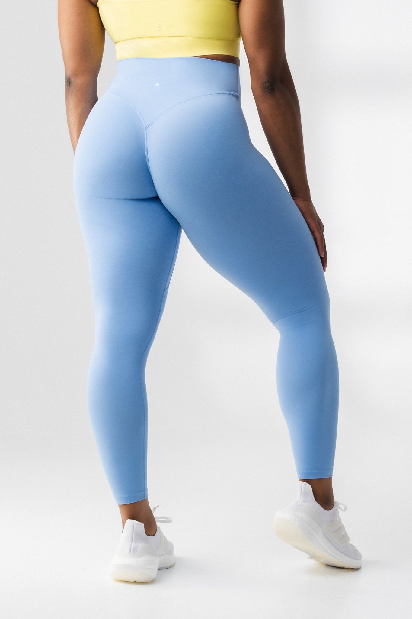 SA Exclusive Aqua Capri Leggings – SimpleAddiction