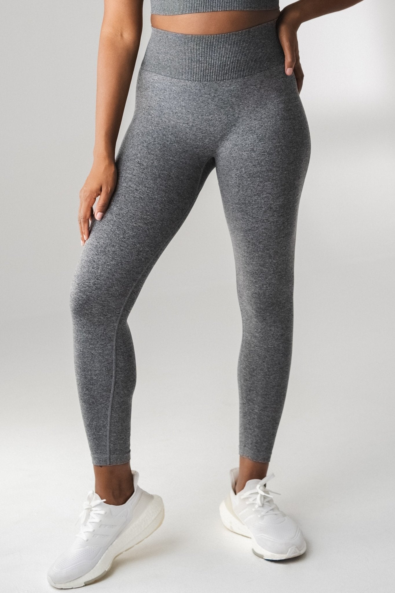 Buy Women's Super Combed Cotton Rich Thermal Leggings with Stay Warm  Technology - Charcoal Melange 2520 | Jockey India