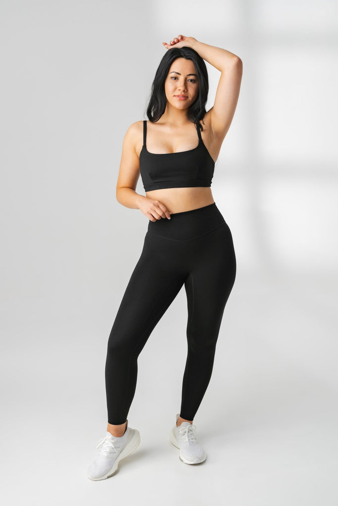 Lulu Classic Women's Y-Back Racerback Sports Bras Yoga - China Yoga Wear  and Yoga Bra price